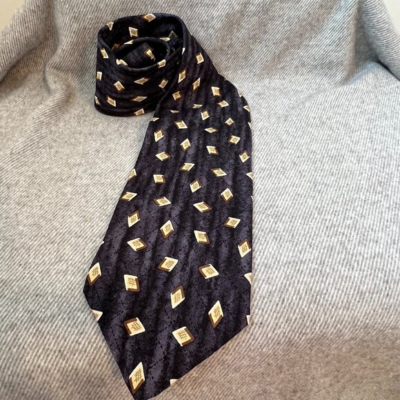 Pierre Cardin Italian Silk Tie (Made in USA) - Elevate Your Look! - Picture 1 of 5